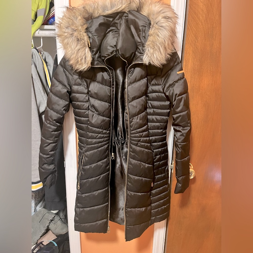 XS Laundry by Shelli Segal Faux-Trim Puffer Coat